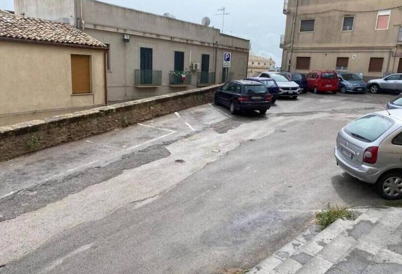 膳宿费 Room In B&b   The Staircase   Caltagirone