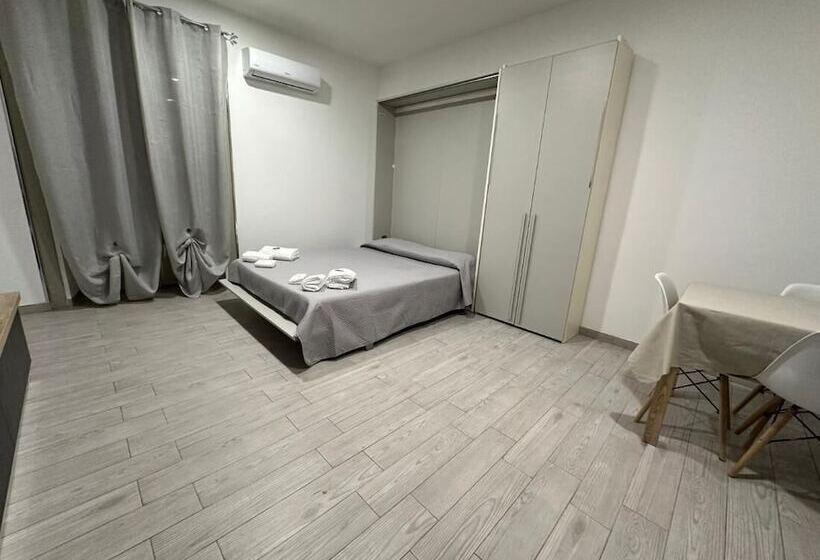 膳宿费 Room In B&b   The Staircase   Caltagirone