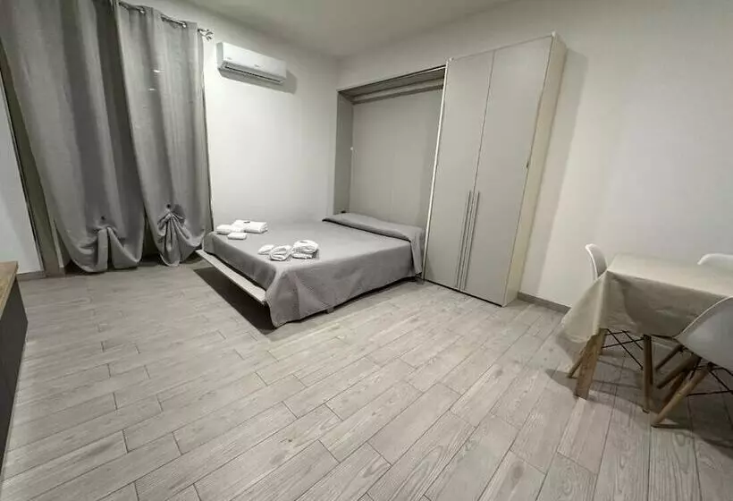 پانسیون Room In B&b   The Staircase   Caltagirone