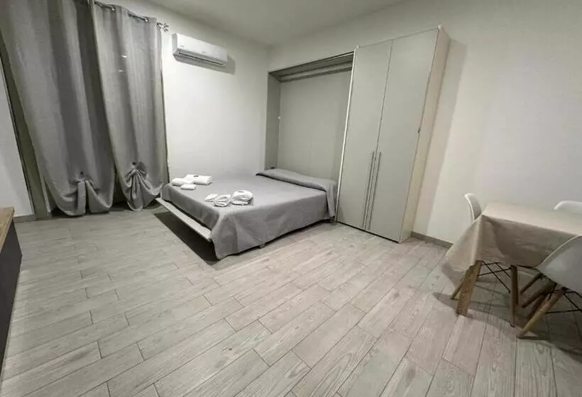 پانسیون Room In B&b   The Staircase   Caltagirone