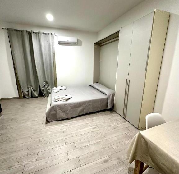 膳宿费 Room In B&b   The Staircase   Caltagirone