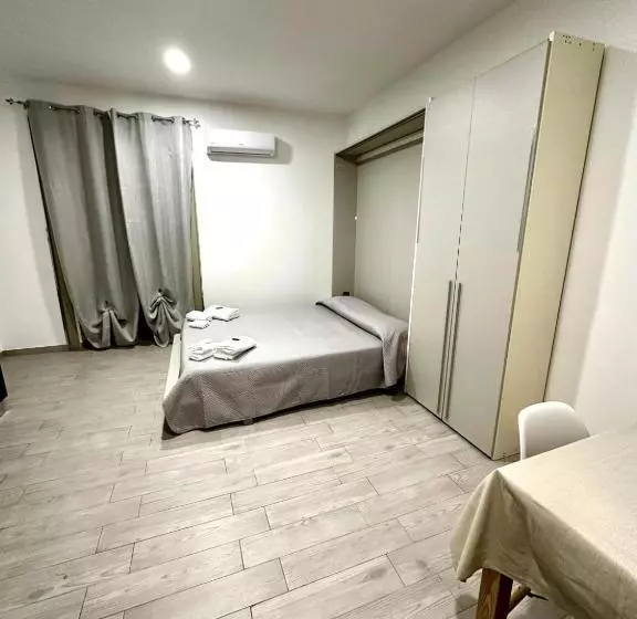 پانسیون Room In B&b   The Staircase   Caltagirone