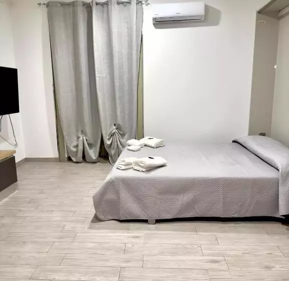 پانسیون Room In B&b   The Staircase   Caltagirone