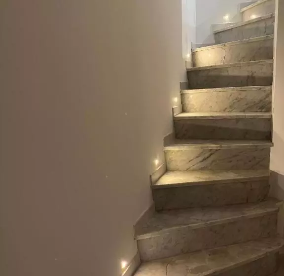 پانسیون Room In B&b   The Staircase   Caltagirone