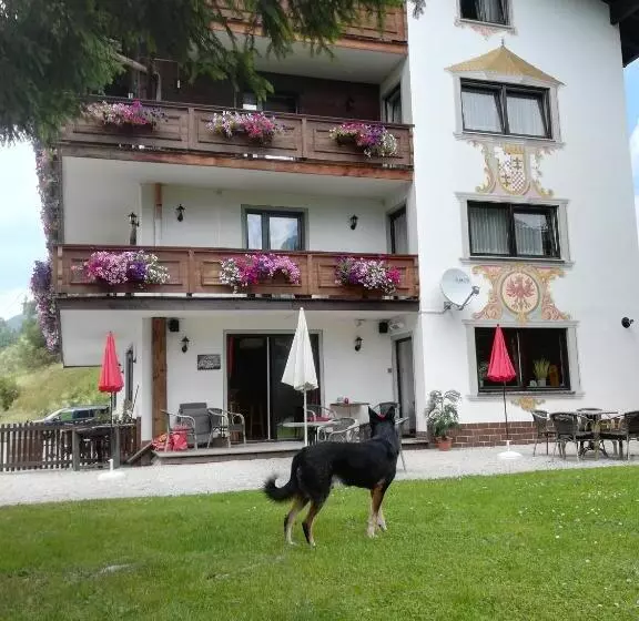 Hotelli Bed & Breakfast Der Tiroler