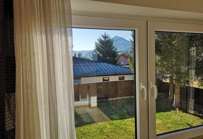 ホテル Bed & Breakfast Der Tiroler