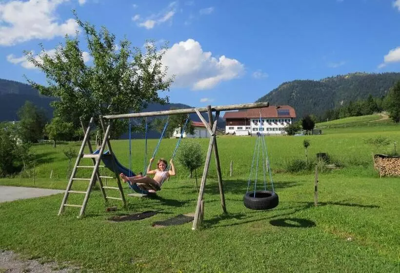 هتل Biohof Haus Wieser
