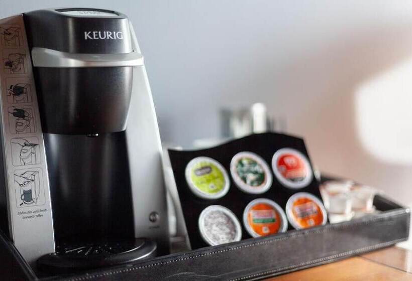 בית מלון כפרי Boston Yacht Haven