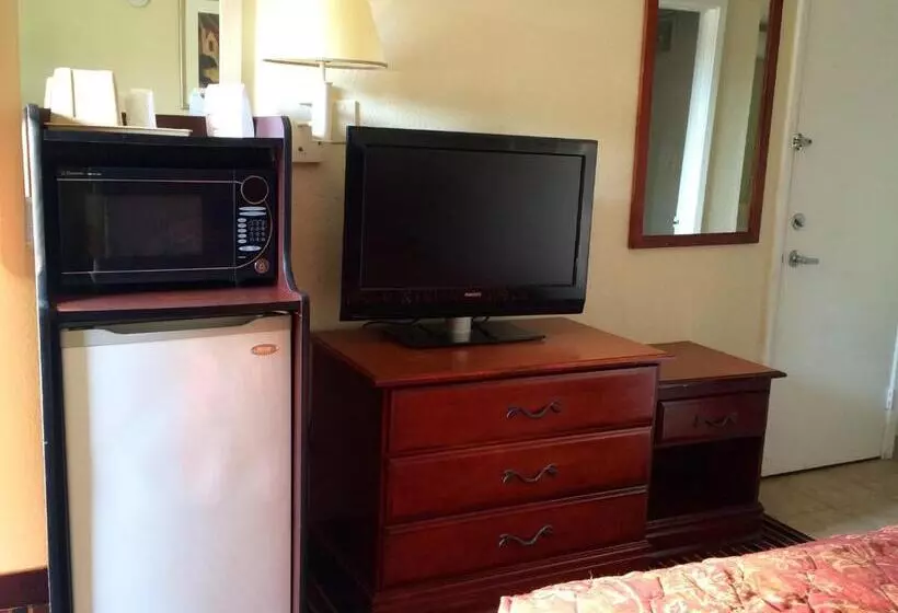 Hotelli Carpet Inn