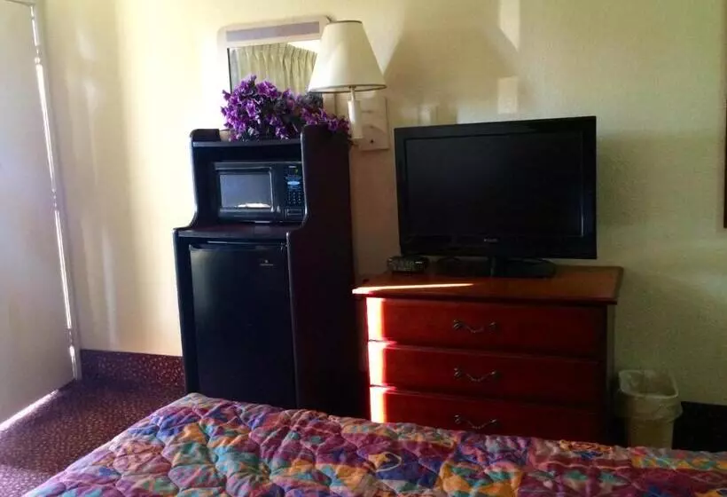 Hotelli Carpet Inn
