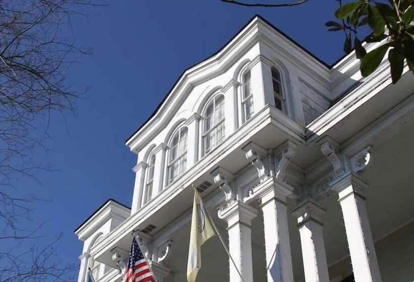 ホテル Dansereau House