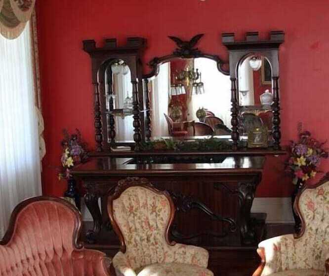 ホテル Dansereau House