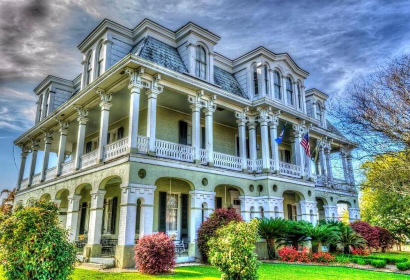 ホテル Dansereau House