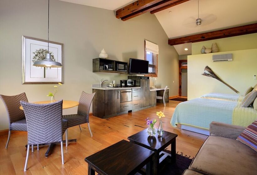 בית מלון כפרי Desert Pearl Inn