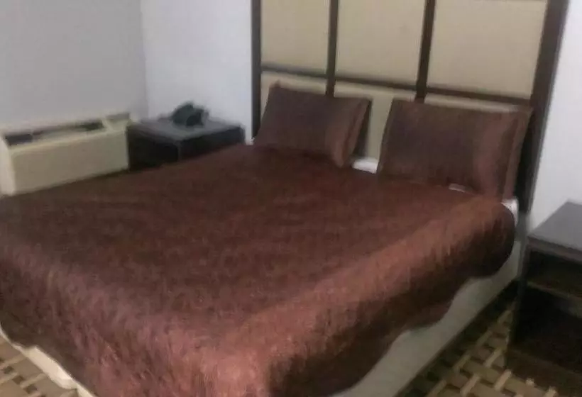 Hotelli Honeyspot Motor Lodge