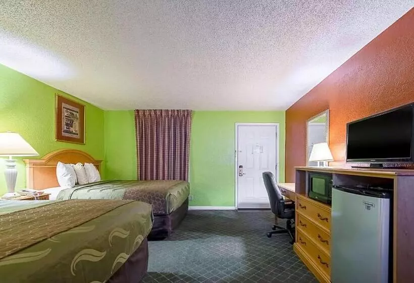 Hotelli Highway Inn