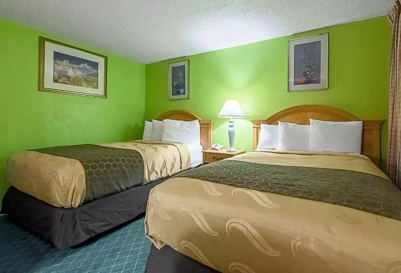 Hotelli Highway Inn