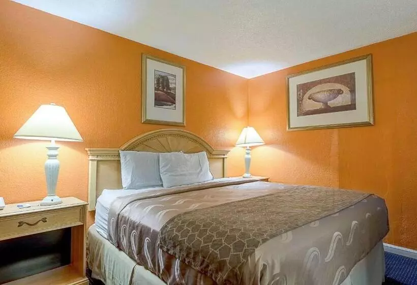 Hotelli Highway Inn