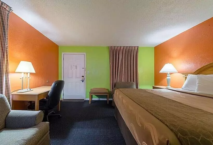 Hotelli Highway Inn