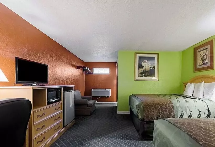 Hotelli Highway Inn
