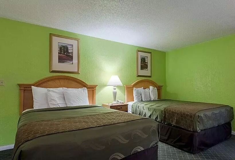 Hotelli Highway Inn