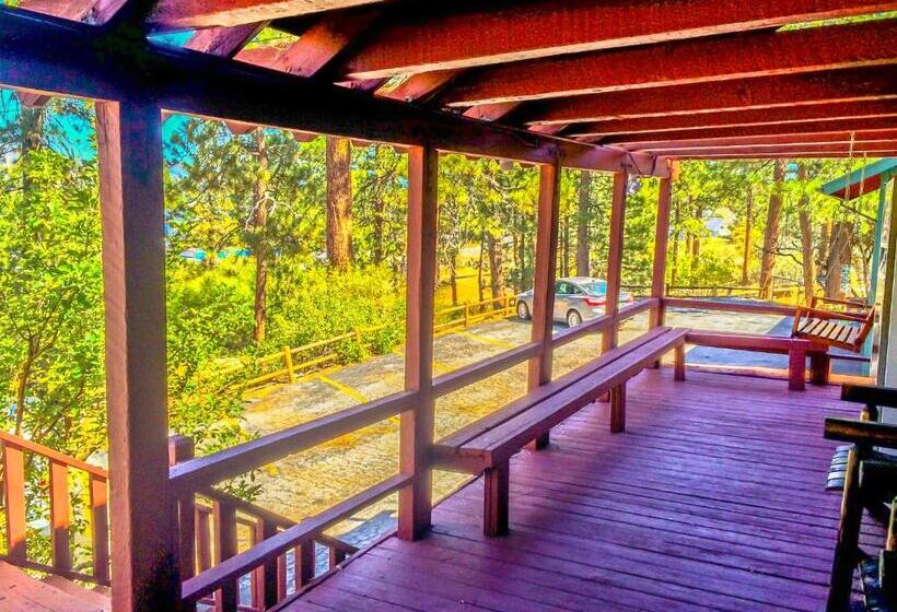 هتل Ith Big Bear Lake Hostel & Retreat Center