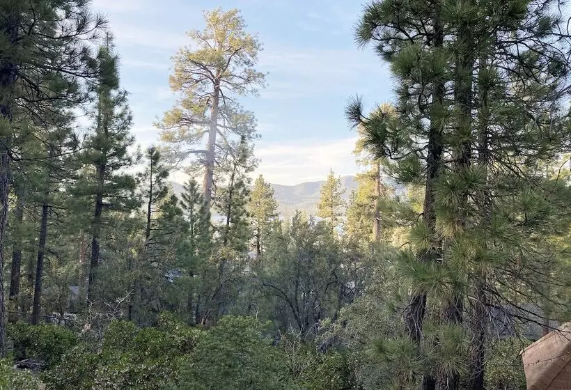 هتل Ith Big Bear Lake Hostel & Retreat Center