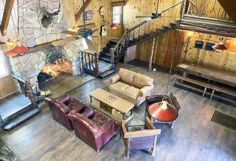 هتل Ith Big Bear Lake Hostel & Retreat Center