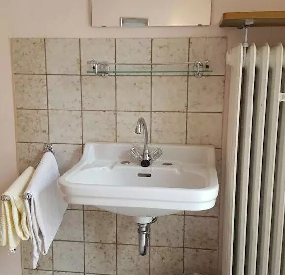 Hotelli Kansakar