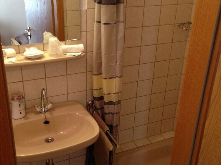 酒店 Mosel Pension Gästehaus Christiane, Brodenbach