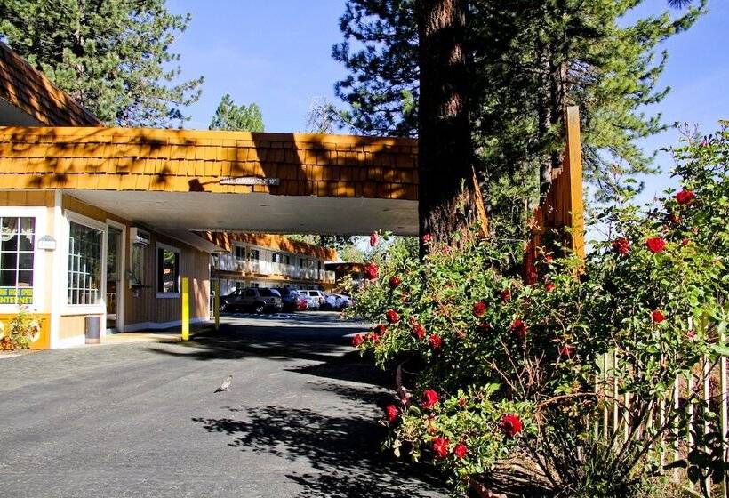 فندق National 9 Inn