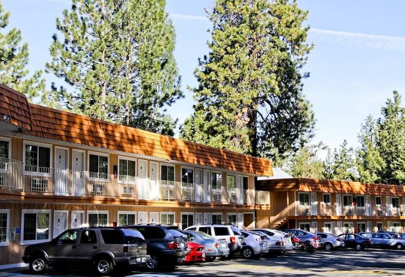 فندق National 9 Inn