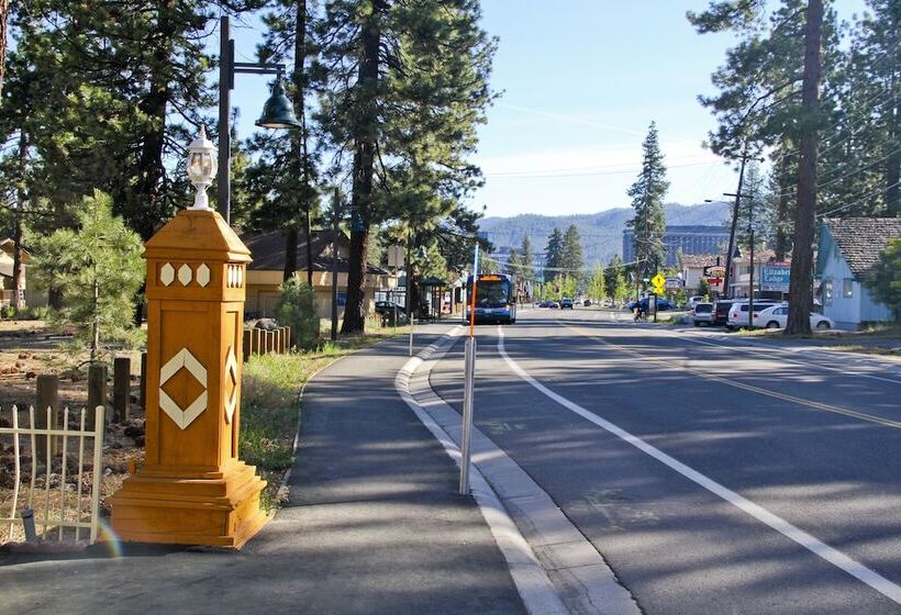 فندق National 9 Inn