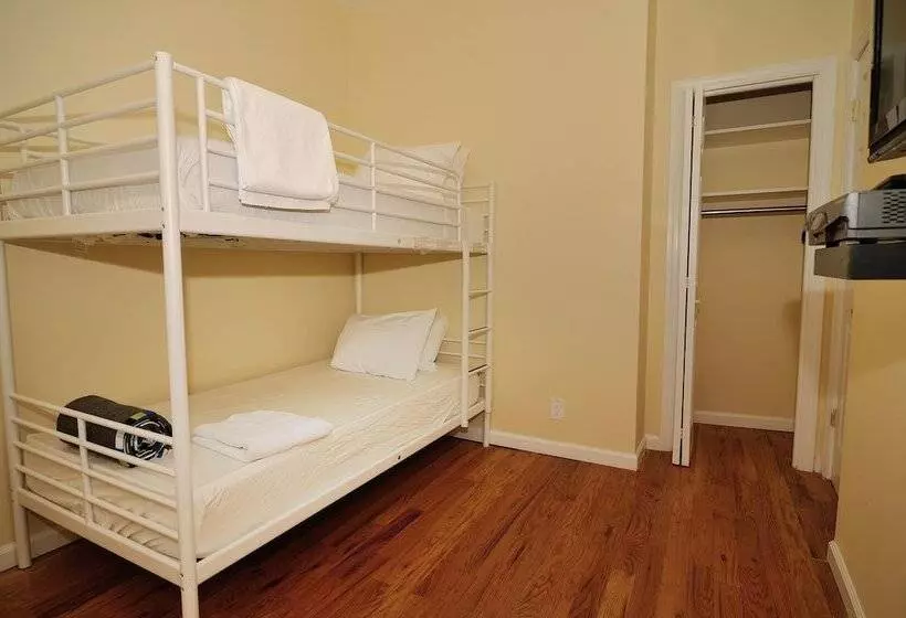 هتل Rostel Hostel