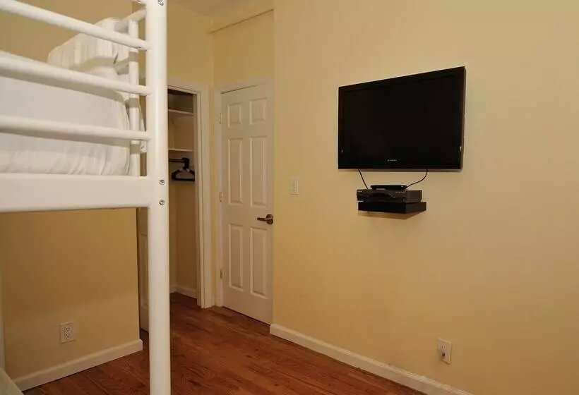 هتل Rostel Hostel