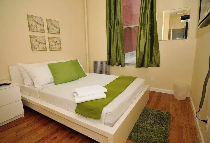 هتل Rostel Hostel