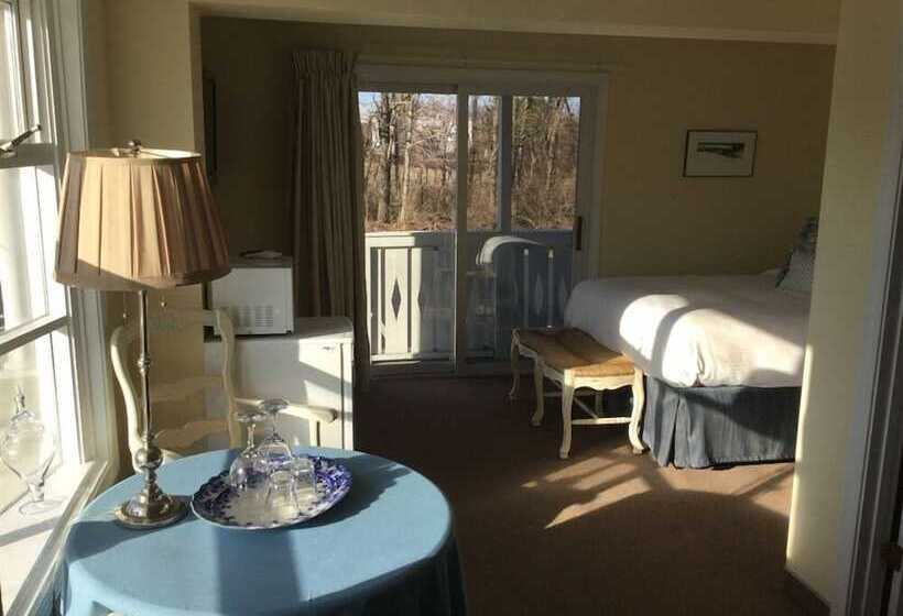 فندق The Beach Rose Inn