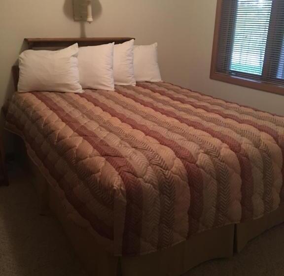 Отель The Inn At Little Sister Hill