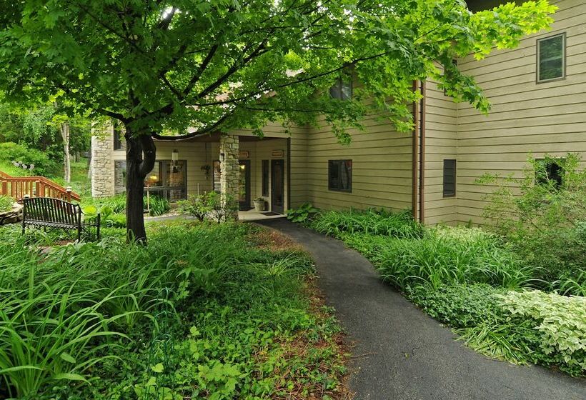 Отель The Inn At Little Sister Hill