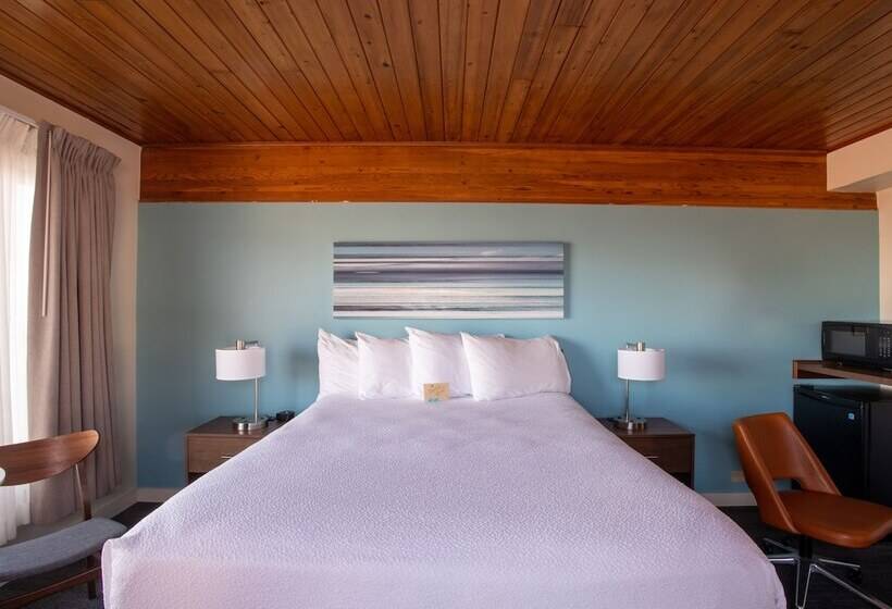 هتل The Ocean Front At Seaside