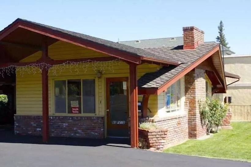 Melody Ranch Motel
