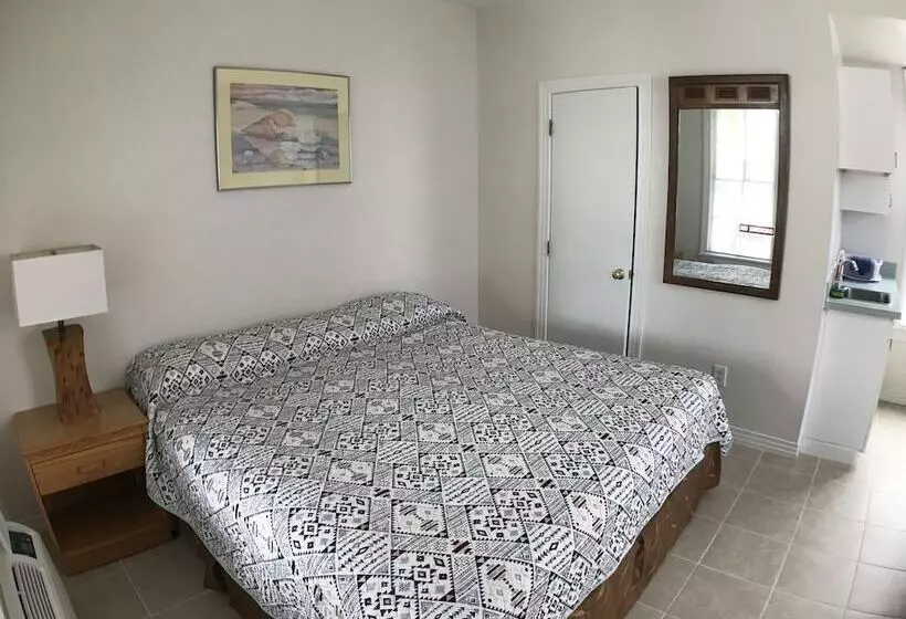 Ocean Cove Motel