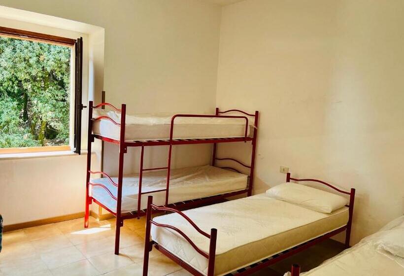 هاستل Rifugio Acquaviva