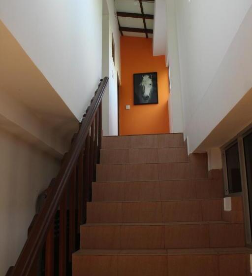 Aamiaismajoitus (B&B) Sandami Villa