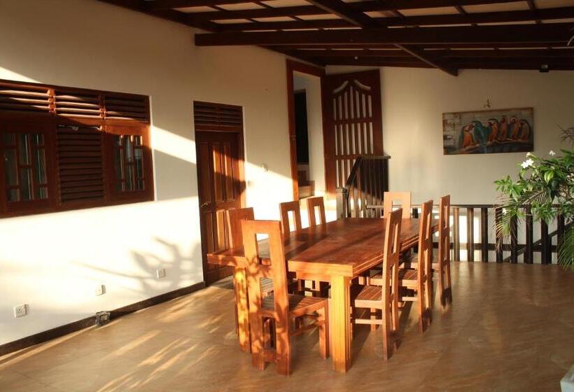 Aamiaismajoitus (B&B) Sandami Villa