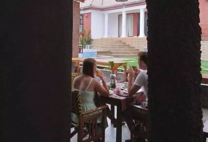 Aamiaismajoitus (B&B) Sprunger Avenue   Tulia Homes