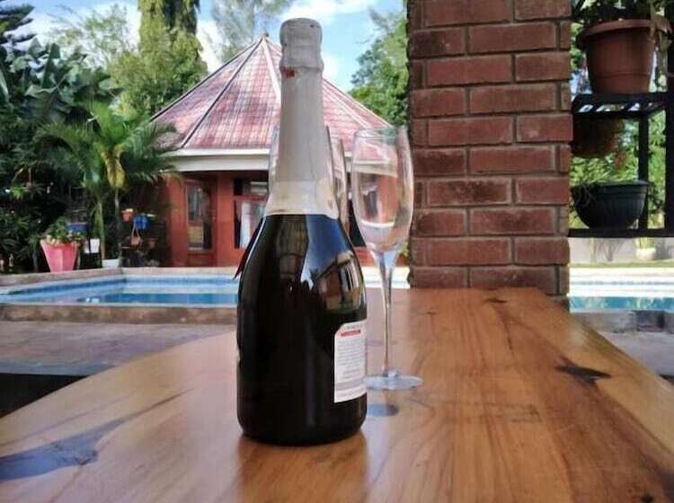 مبيت وإفطار Sprunger Avenue   Tulia Homes