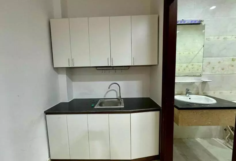 Dlux Hát Giang