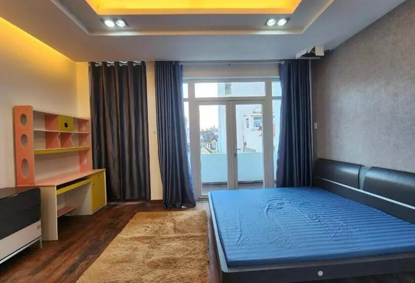Dlux Hát Giang