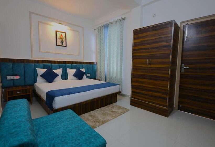 Chopta House Hotel And Restaurant